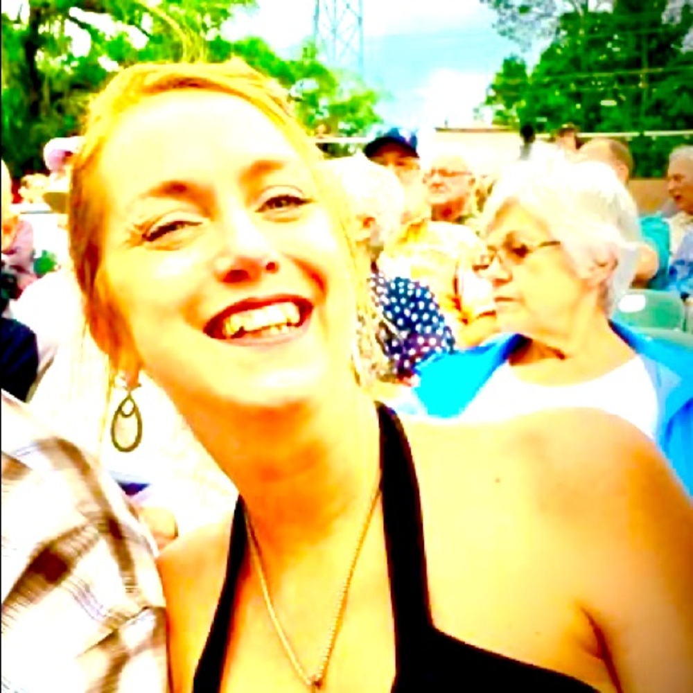 Meet your Posher, Amanda